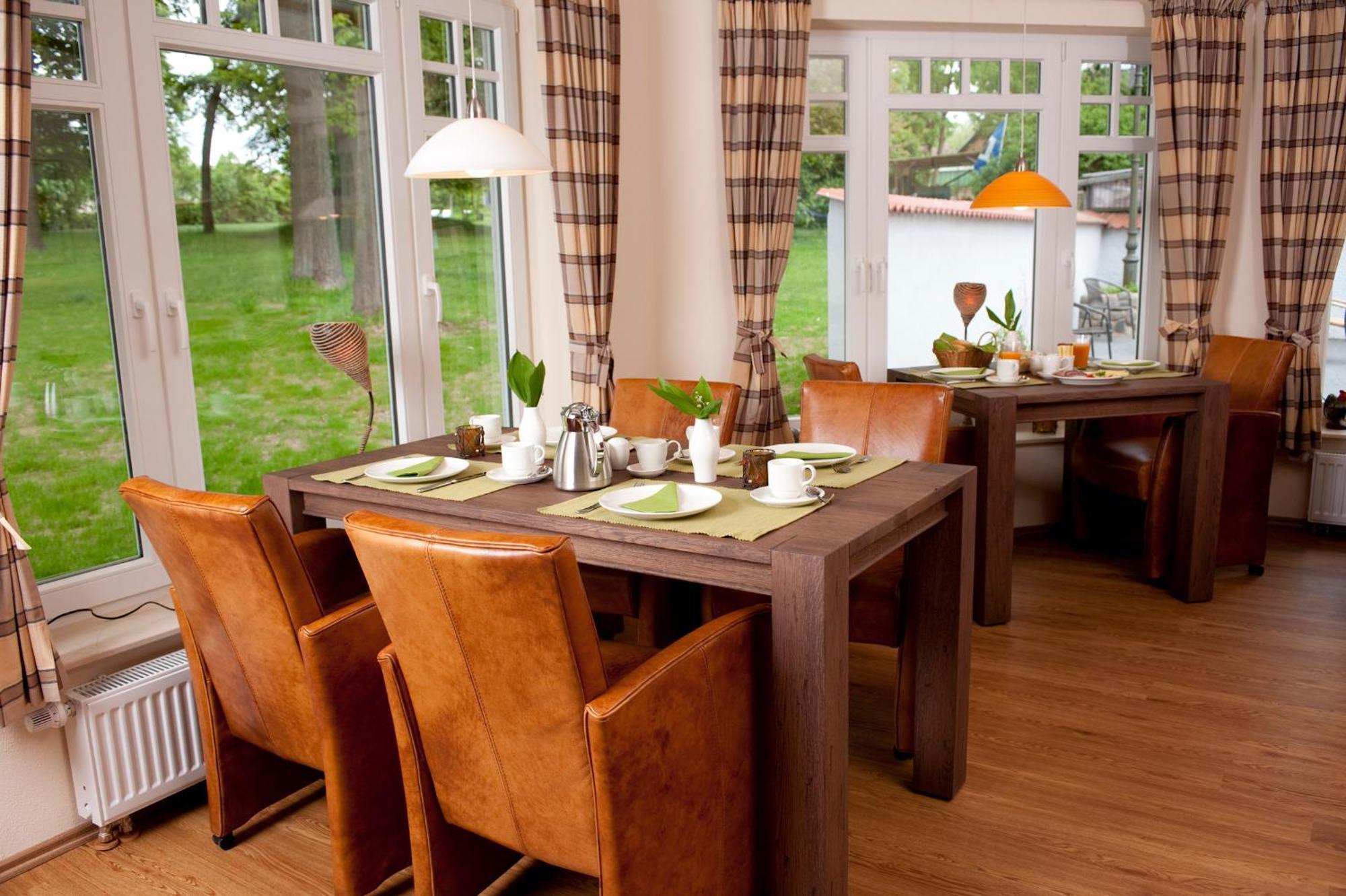 Hotel Bess Albersdorf  ภายนอก รูปภาพ