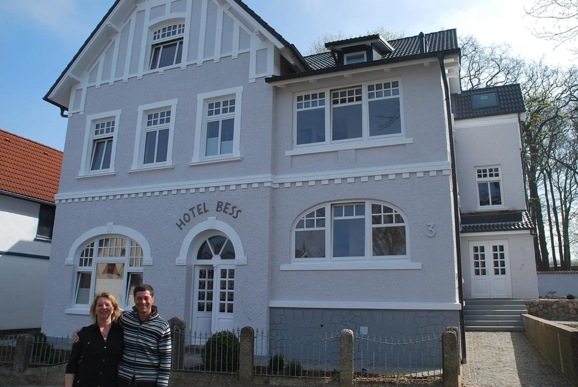 Hotel Bess Albersdorf  ภายนอก รูปภาพ