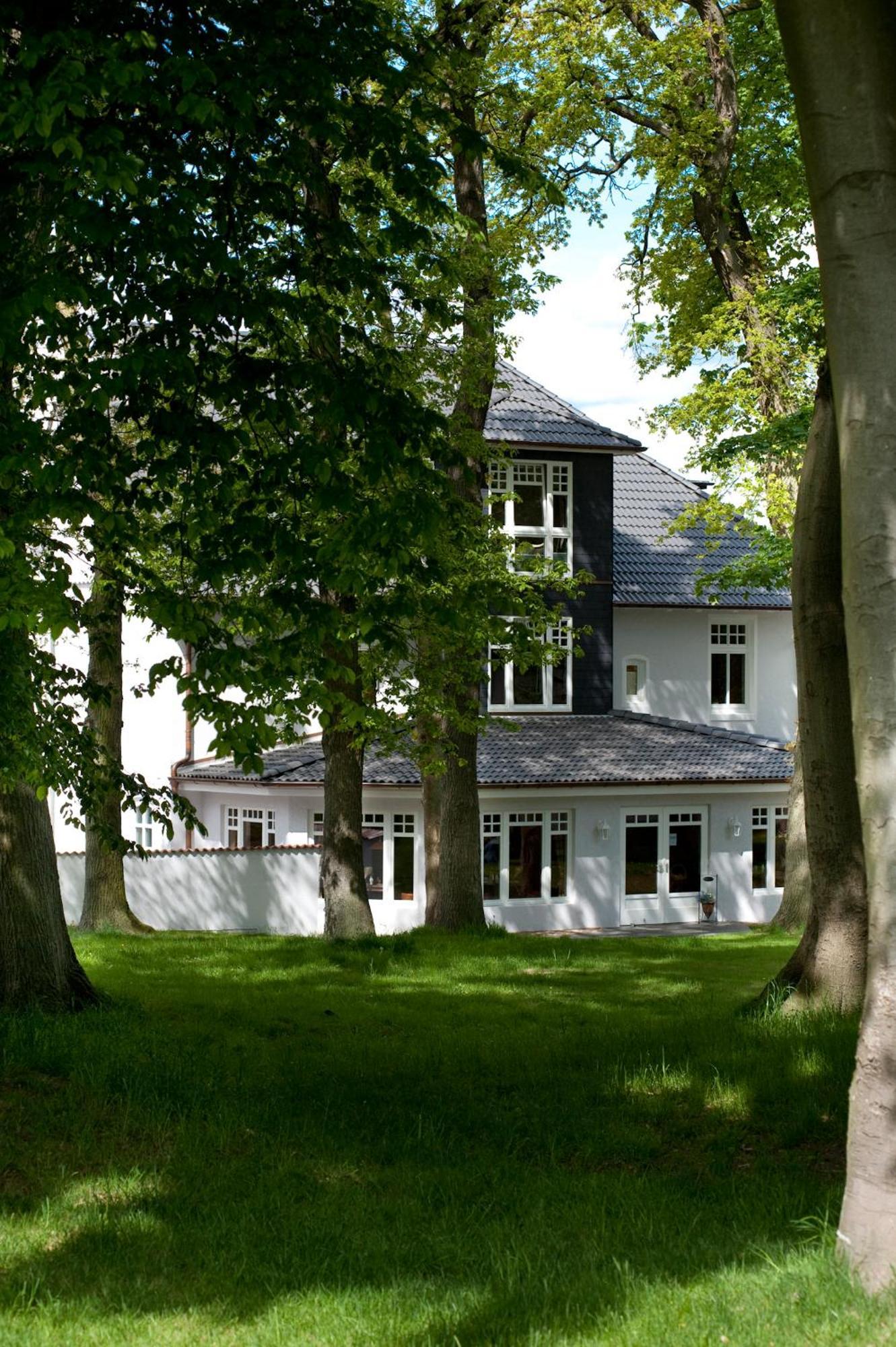 Hotel Bess Albersdorf  ภายนอก รูปภาพ